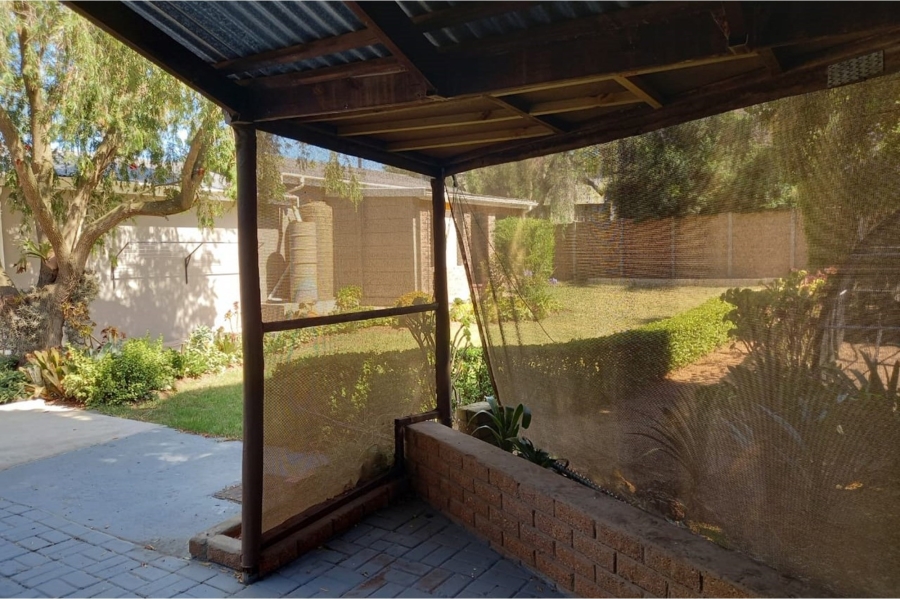 2 Bedroom Property for Sale in Albertinia Western Cape